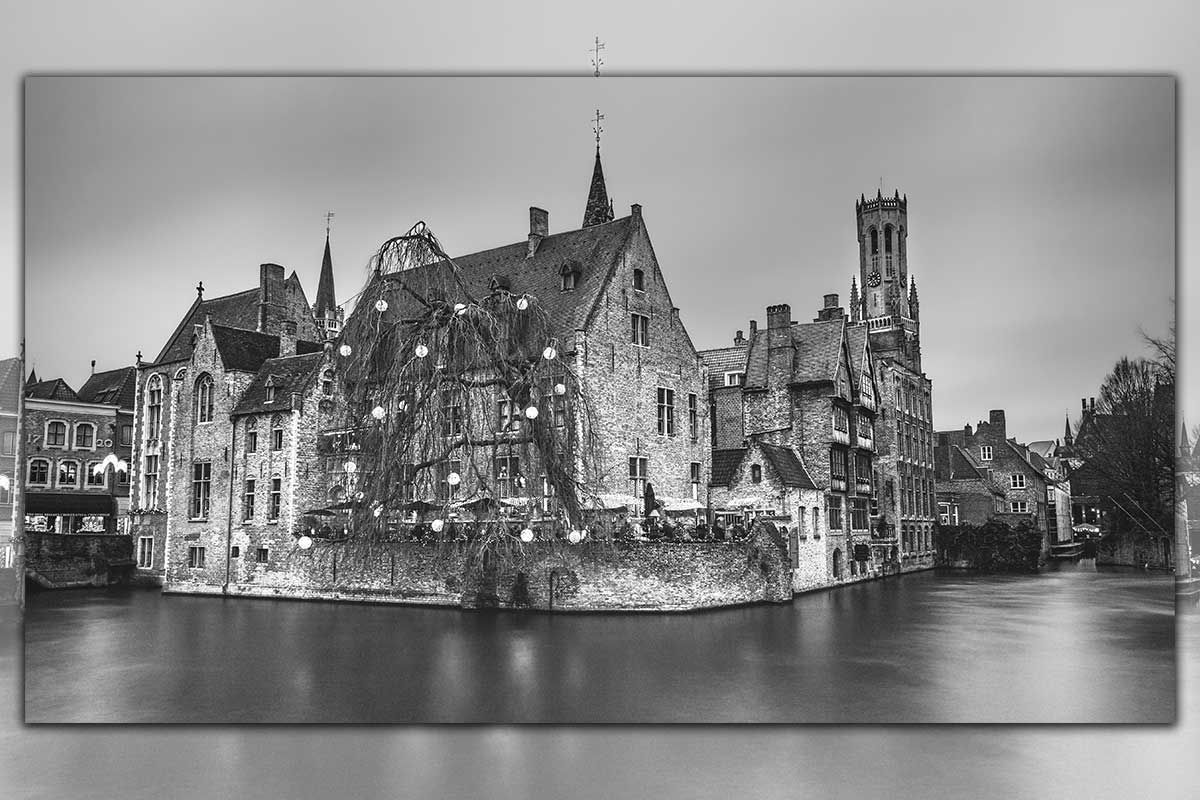 Panorama Long exposure bij Rozenhoedkaai in Brugge | Zwart-wit