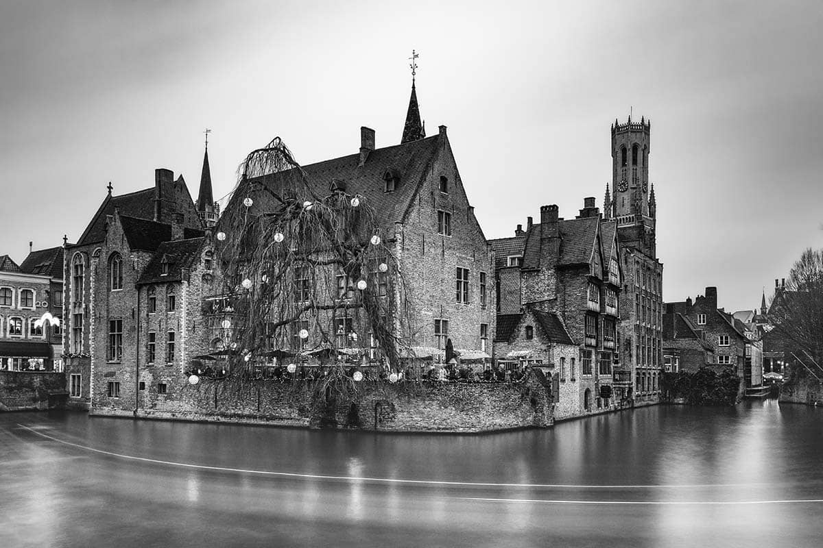 Rozenhoedkaai Brugge door een creatieve bril 3 | Stadsfotografie | Zwart-wit