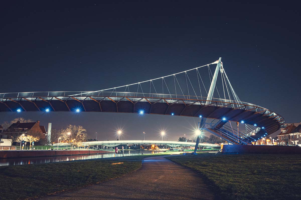 Collegebrug/Slangenbrug in Kortrijk by night