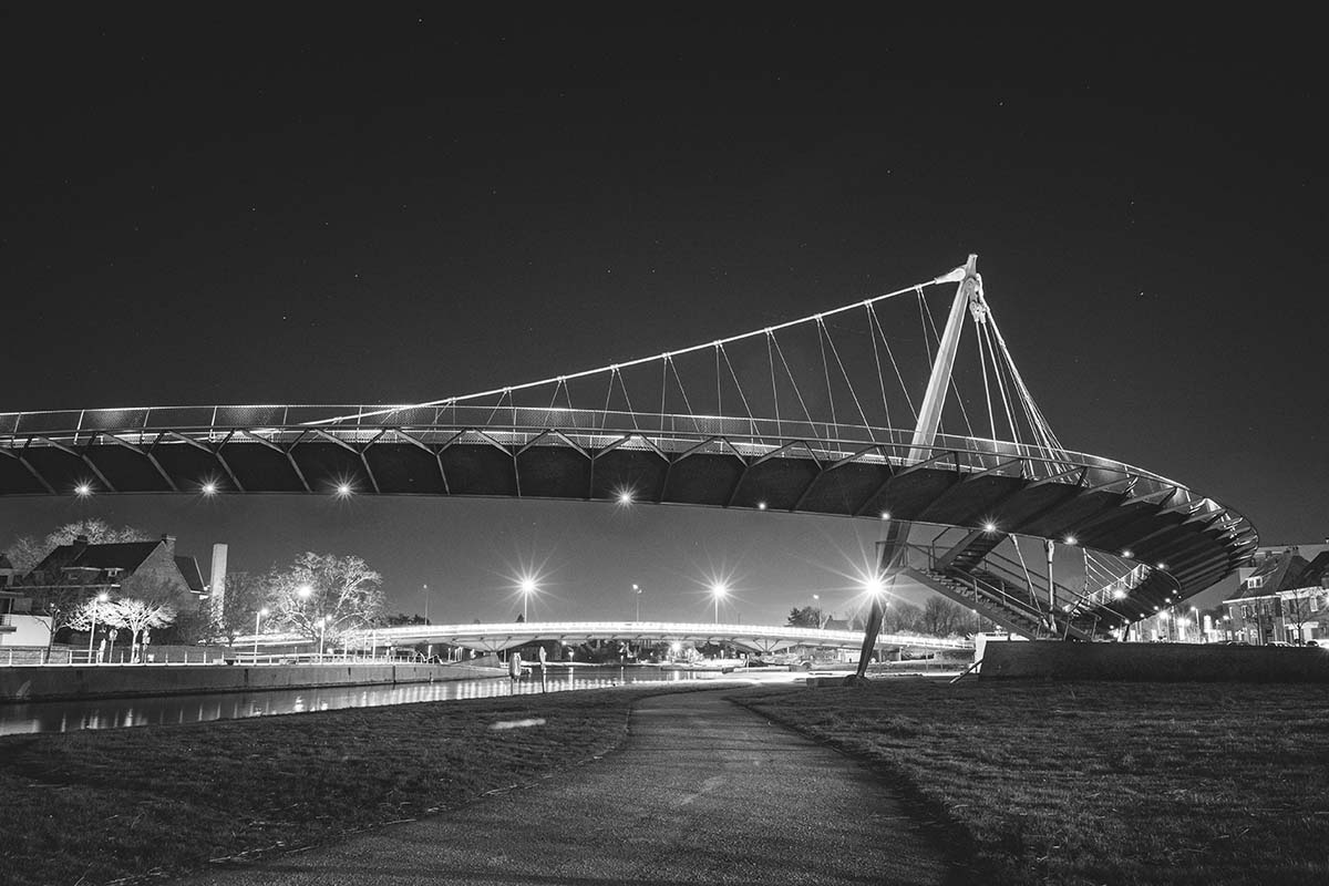 Collegebrug Kortrijk by night | Zwart-Wit