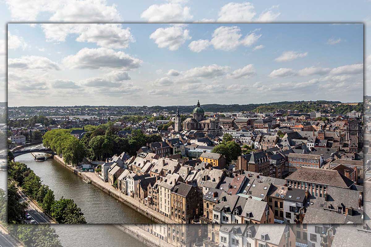 Uitzicht over de stad Namen vanaf de citadel | Stadsfotografie