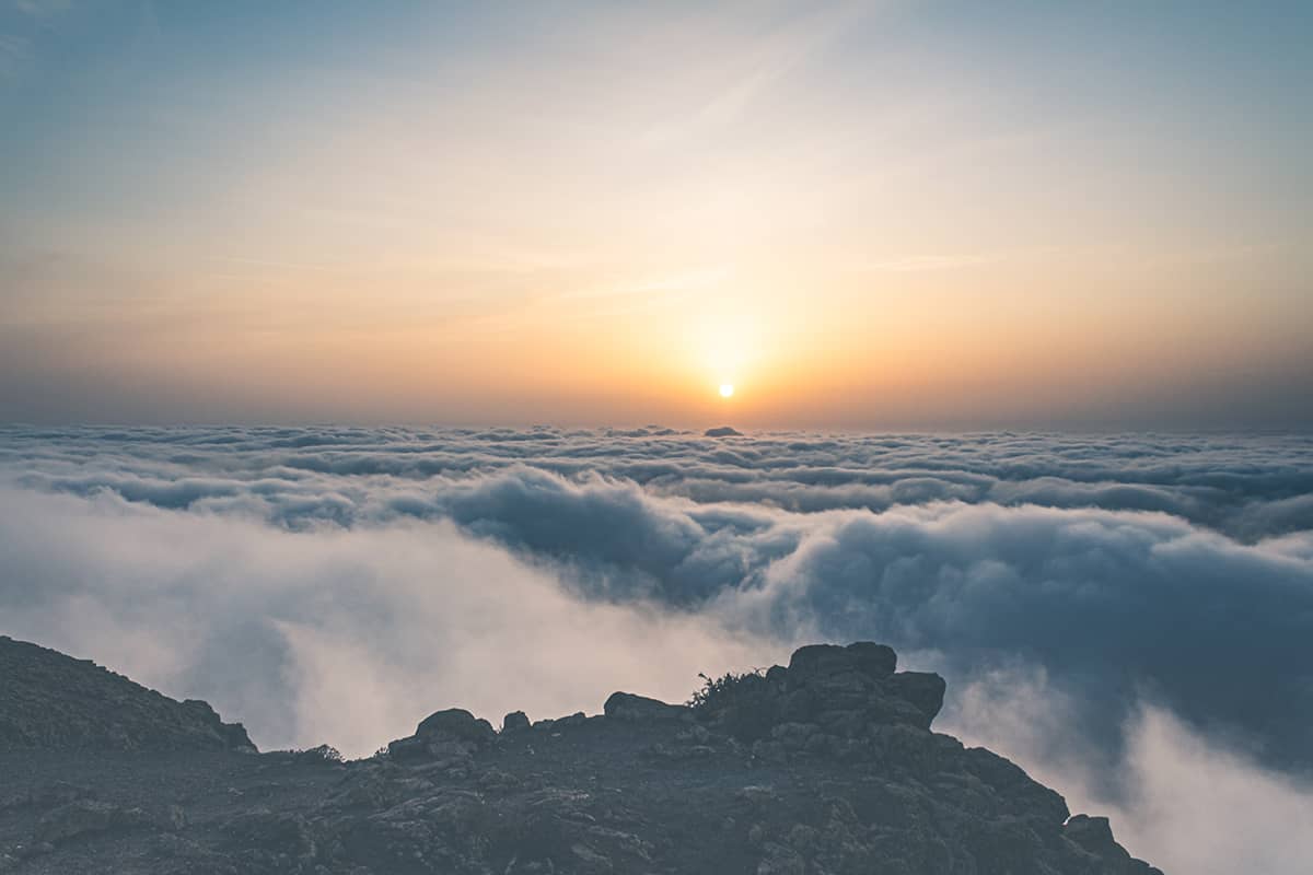 Zonsondergang boven de wolken | Landschap | Reisfotografie