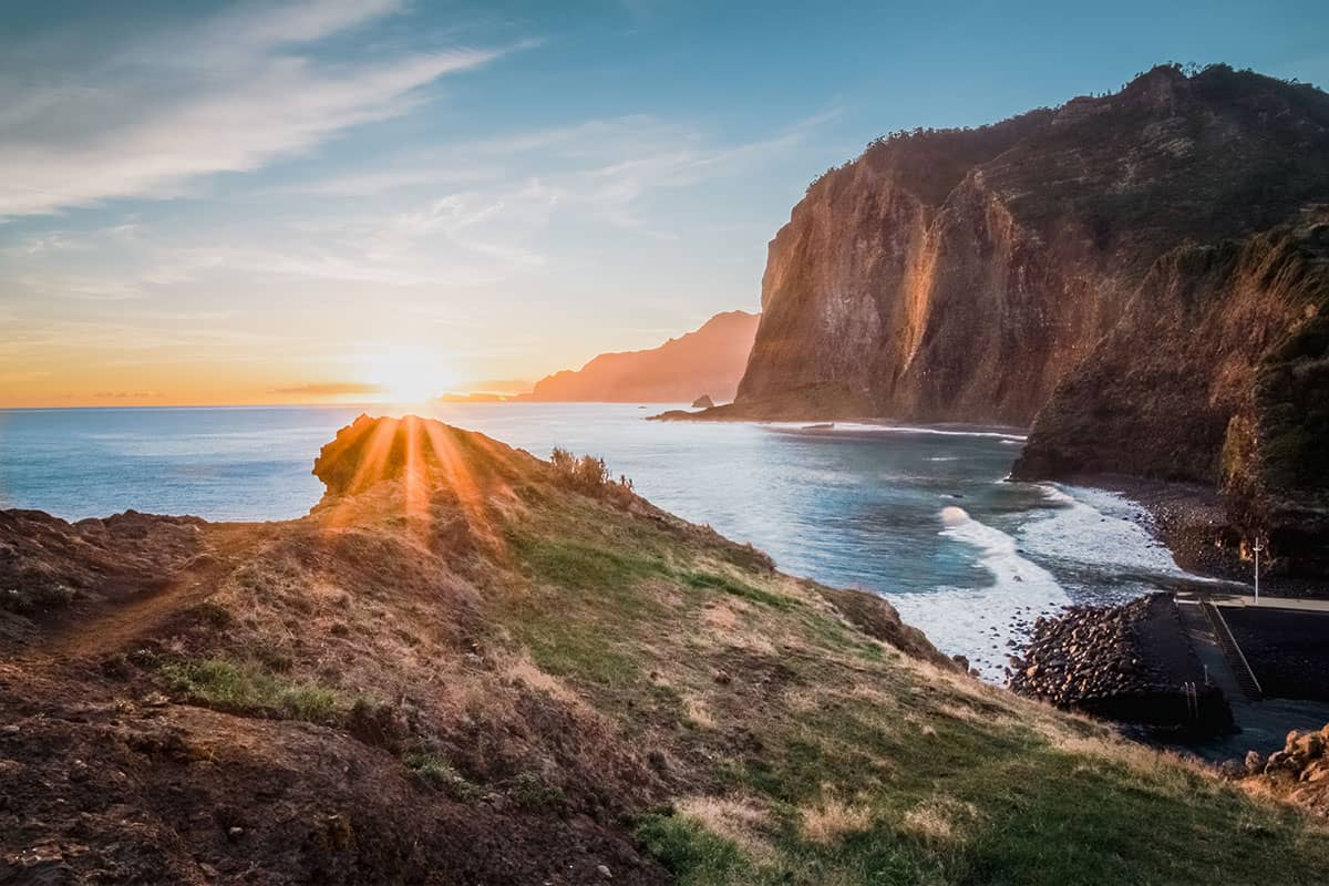 Magie in de ochtend: Zonsopgang bij Miradouro do Guindaste | Madeira